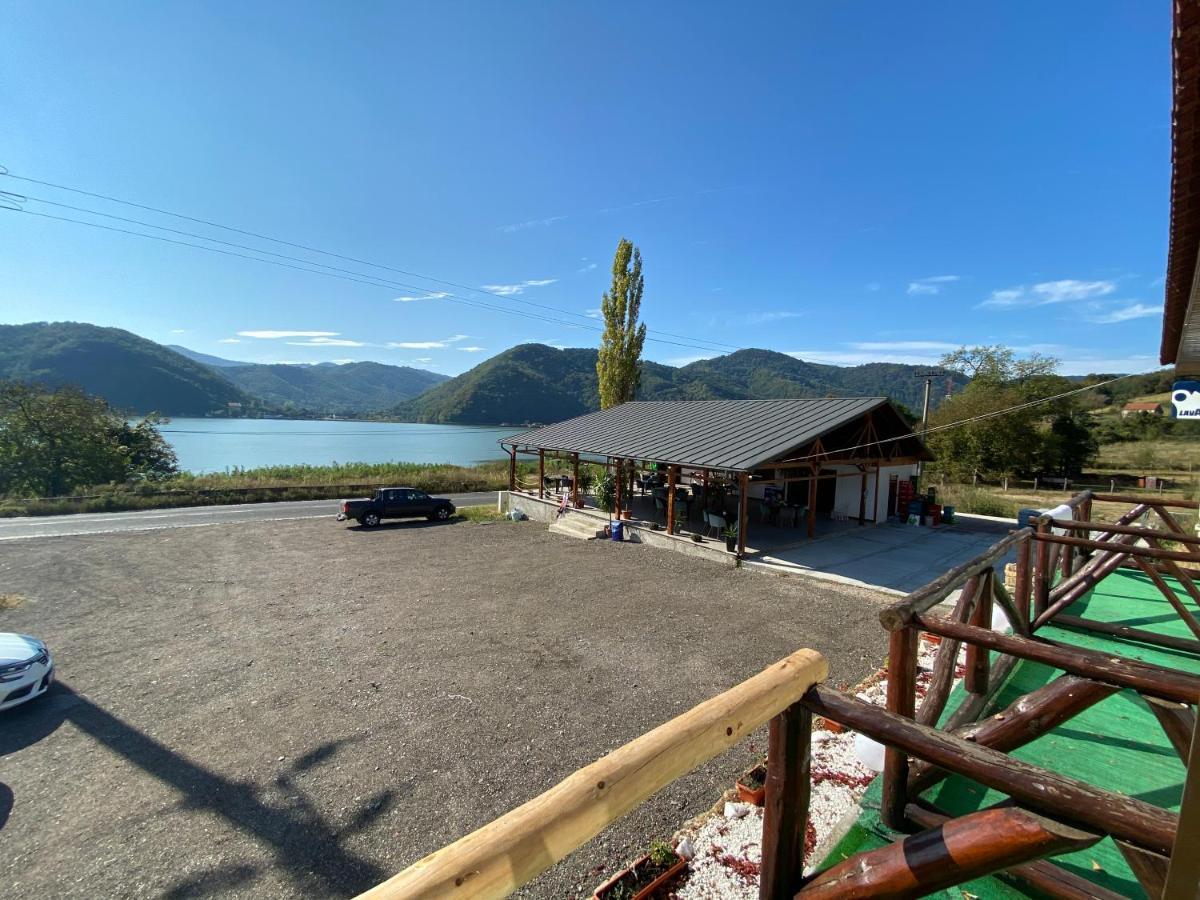 Clisura Dunarii - Pensiunea Casa Creta Liborajdea Экстерьер фото