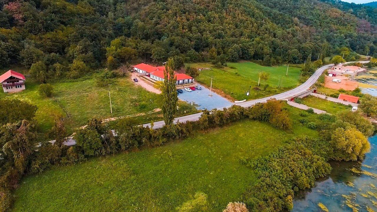 Clisura Dunarii - Pensiunea Casa Creta Liborajdea Экстерьер фото